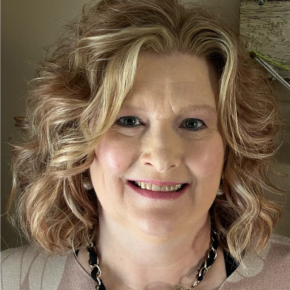 Meet your Posher, Carla